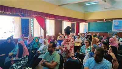 «المشاركة السياسية واجب ديني ووطنى» ندوة بمجمع إعلام قنا |صور