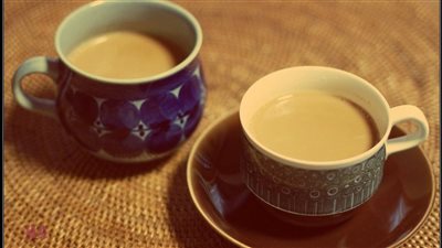 شاي لاتيه: مشروبك الدافئ والمثالي في لحظات الاسترخاء 