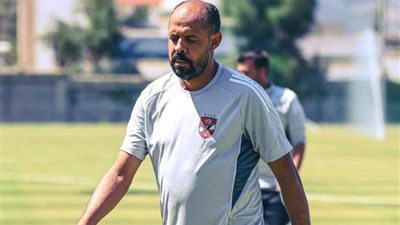 وليد صلاح الدين مديرًا للكرة في الأهلي والنحاس قائمًا بأعمال المدير الفني