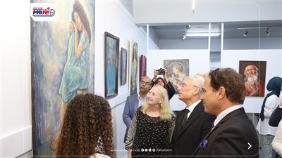 رئيس جامعة المنيا يفتتح المعرض الفني المصاحب للمؤتمر الدولي 