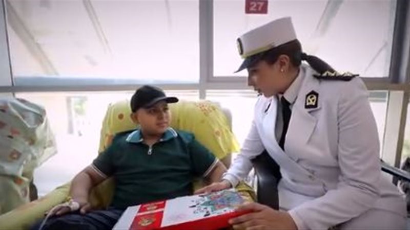 توزيع حلوى المولد