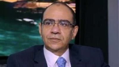 حسام حسني قائما بأعمال المدير التنفيذي للمستشفيات الجامعية بجامعة القاهرة 