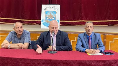  «أُسيء فهمها».. أول تعليق على ظهور وكيل تعليم قنا «نائمًا» بإحدى الفعاليات 