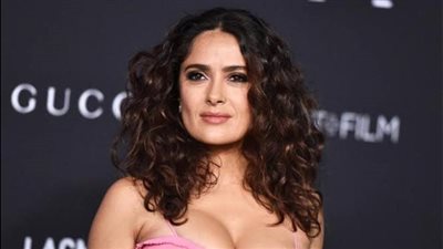 في يوم ميلادها ال 59.. أسرار رشاقة وروتين سلمى حايك 