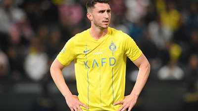 تأخر مستندات النصر يُطيح بصفقة انتقال «لابورت» إلى أتلتيك بلباو