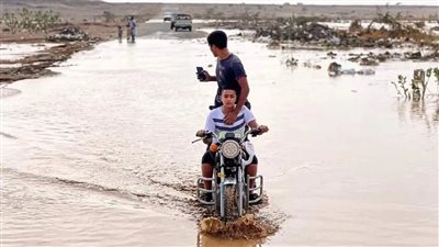 أمطار غزيرة وسيول تضرب حلايب وشلاتين.. وإعلان حالة الطوارئ بالمحافظة