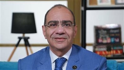 حسام حسني قائما بأعمال المدير التنفيذي لمستشفيات جامعة القاهرة