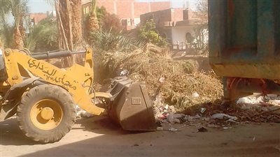 محافظ أسيوط: استمرار رفع نواتج تطهير الترع والمصارف بقرى مركز البداري