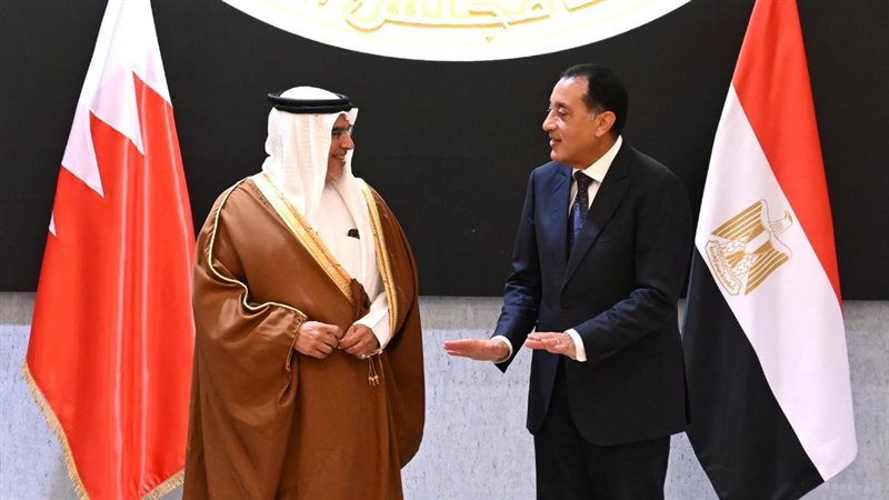 رئيس الوزراء خلال