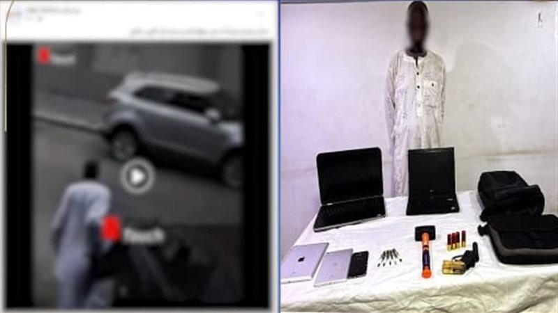 المتهم و أمامه المضبوطات