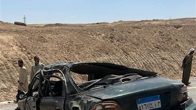 إصابة 4 أشخاص في انقلاب سيارة ملاكى على طريق السويس ـ القاهرة