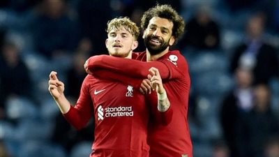 محمد صلاح يودع إليوت بعد رحيله عن ليفربول على سبيل الإعارة