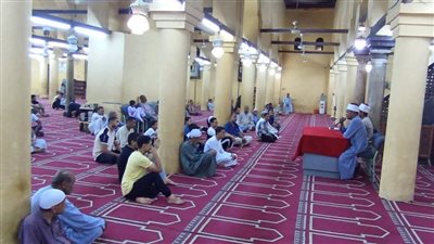«كان خلقه القرآن».. احتفال 185 مسجد فى قنا بالمولد النبوي الشريف