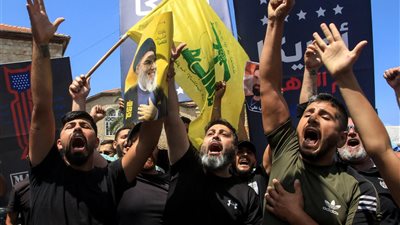 جلسة حكومية لبنانية لحصر السلاح بيد الدولة.. يتتمزق البلاد أو تتجاوز الأزمة