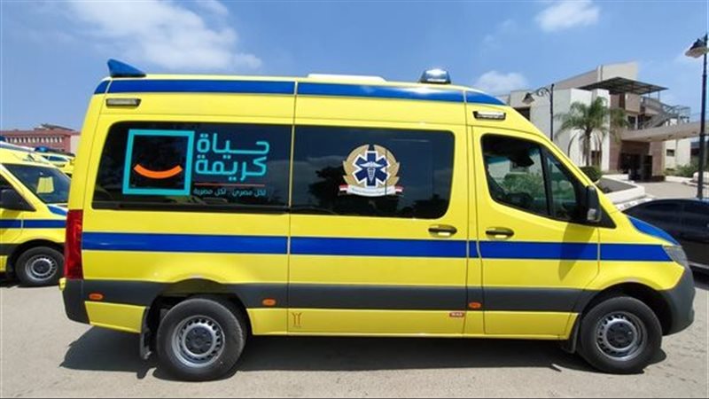انقلاب سيارة في ترعة
