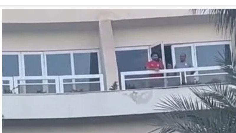 محمد صلاح من غرفته