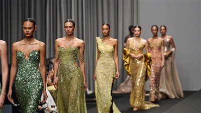 فساتين السهرة تتصدر المشهد.. ملخص عروض أسبوع الموضة في دبي