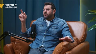 صوتي ماطلعش.. عمرو يوسف يروي تفاصيل أول مشهد جمعه بـ نور الشريف |فيديو