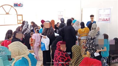 الكشف الطبي على 600 مواطن بالصيفية بقافلة طبية مجانية للجبهة الوطنية بالفيوم 