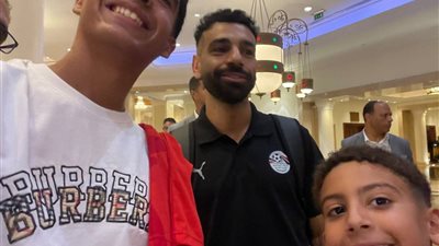 طبيب يروي كواليس التقاطه صورة مع محمد صلاح: أتمنى أشوفه في مستشفى 57357