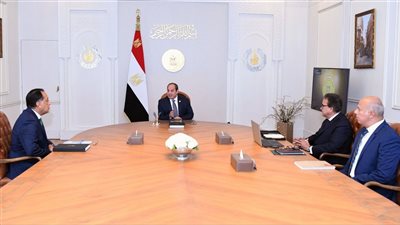 الرئيس السيسي يوجّه بسرعة دمج محافظات جديدة في التأمين الصحي الشامل 