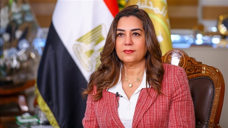 الدكتورة منال عوض