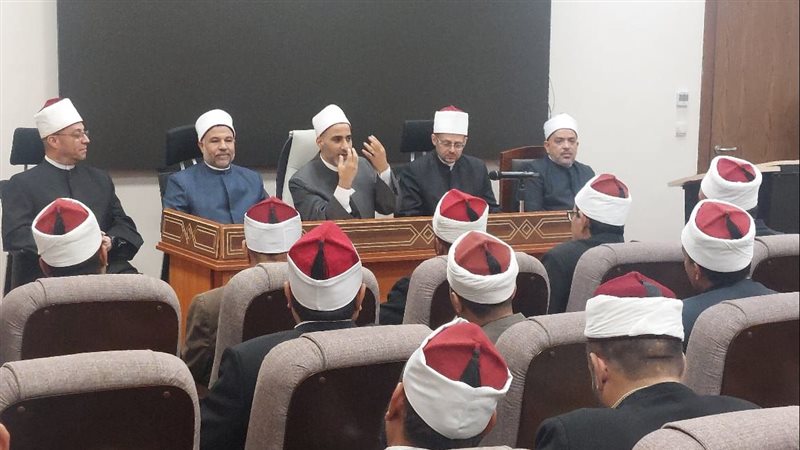 رئيس القطاع الديني