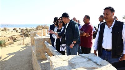وزيرة التنمية المحلية ومحافظ الفيوم يتفقدان محمية وادي الريان
