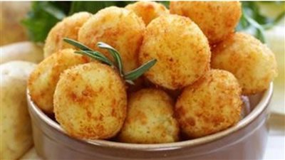 من المطبخ الباكستاني طريقة تحضير كاشتورى البطاطس المقلية وخبز النان التقليدي