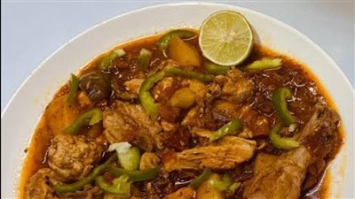 وجبة باكستانية بسيطة طريقة عمل دجاج كراهي وسلطة باكستانية منعشة