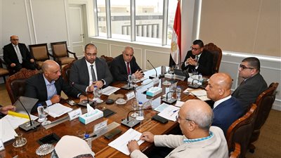 وزير الإسكان: توجيهات بتكثيف العمالة للانتهاء من أعمال الحي اللاتيني بالعلمين