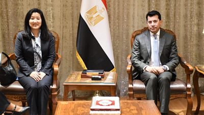 وزير الشباب والرياضة يستقبل الممثلة الجديدة لبرنامج الأمم المتحدة الإنمائي