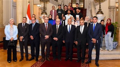 وزير الخارجية يلتقي اوائل الثانوية العامة بالتعاون مع جريدة الجمهورية