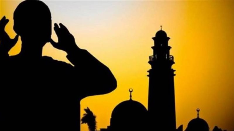 ما حكم الأذان؟