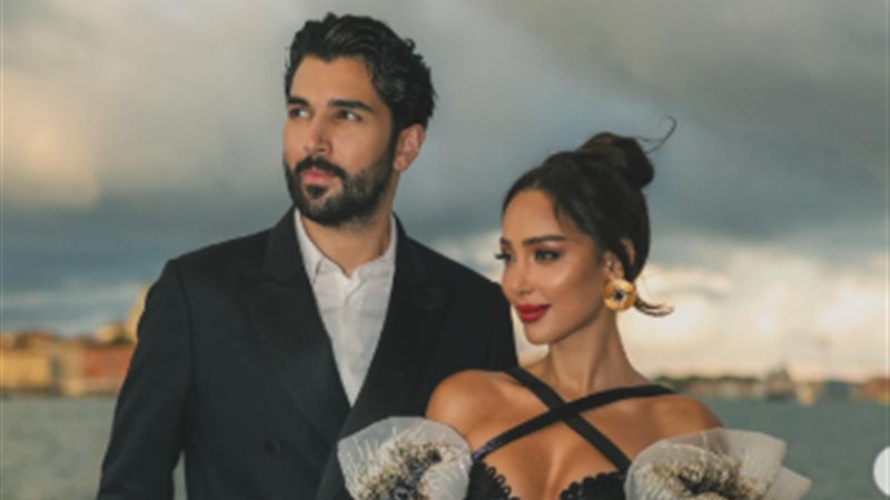 بسمة بوسيل وصديقها