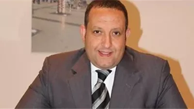  محمد عبد الغني: إزالة حواجز السفارات رسالة ردع واضحة لضمان احترام بعثاتنا 