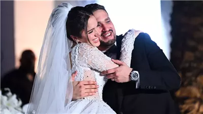 في 4 شهور زواج .. أزمات صحية لـ رنا رئيس وزوجها يسري علي