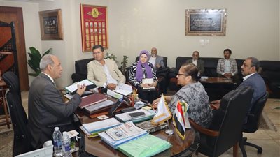 الدعم الفني بوزارة التنمية المحلية يزور بنى سويف لبحث  آليات تطوير الهيكل التن