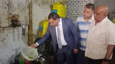 الجيزة تضبط 8 أطنان أغذية فاسدة وتغلق مصنع زيوت غير مرخص بأوسيم
