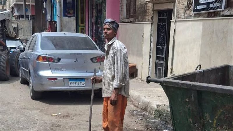 عمال نظافة قنا
