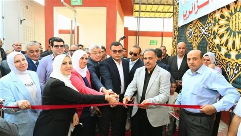 وزير الإسكان ومحافظ
