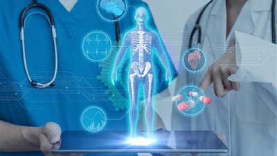 «الرعاية الصحية»: منصة إلكترونية جديدة تربط المرضى بخبراء الطب بالخارج