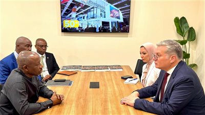 مصر ونيجيريا تبحثان توسيع التعاون في الطاقة على هامش مؤتمر Gastech 2025