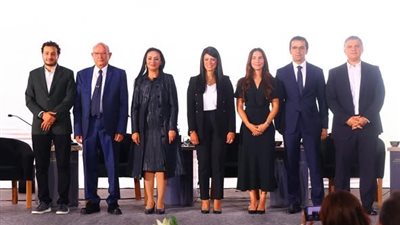  وزيرة التضامن تشهد توقيع الشراكة بين مؤسستي ساويرس وعصام ومي علام للتنمية