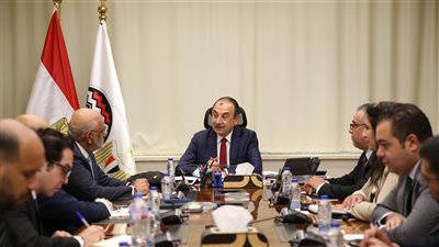 وزير قطاع الأعمال يبحث مع البنك الدولي تطوير الشركات وتعزيز الشراكات الاستثمار