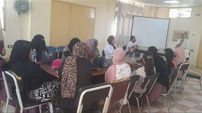 تدريب مشترك لمسؤولي الأمراض المشتركة والتثقيف الصحي بقنا