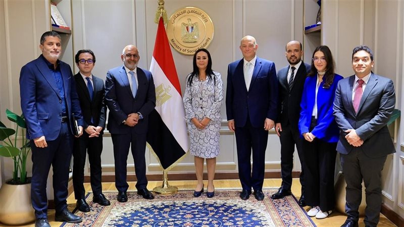 وزيرة التضامن تبحث