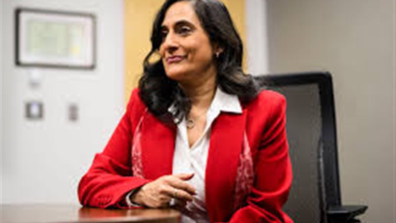 أنيتا أناند وزيرة