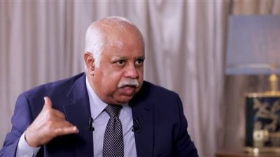 حمدي رزق: ما يُدبَّر لغزة ولمعبر رفح ولمصر «خطير جدًا».. ورسالة الرئيس واضحة