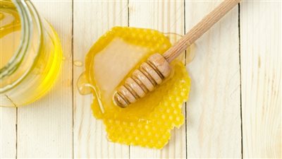 هل الإفراط في العسل يؤثر على صحتك؟ تعرف على كل التفاصيل